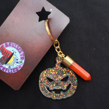 Load image into Gallery viewer, Carved Sparkle Pumpkin Halloween Keychain