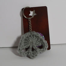Load image into Gallery viewer, Battle Chains Crochet Skull Keychain