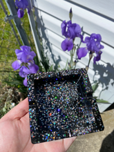 Load image into Gallery viewer, Black w/ Holo Glitter Ashtray△✨