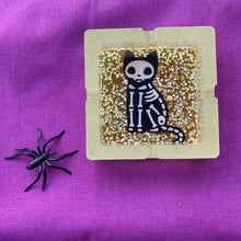 Load image into Gallery viewer, Skeleton Kitty Ashtray🙀☠️