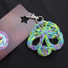 Load image into Gallery viewer, Boo Berry Vines Crochet Skull Keychain

