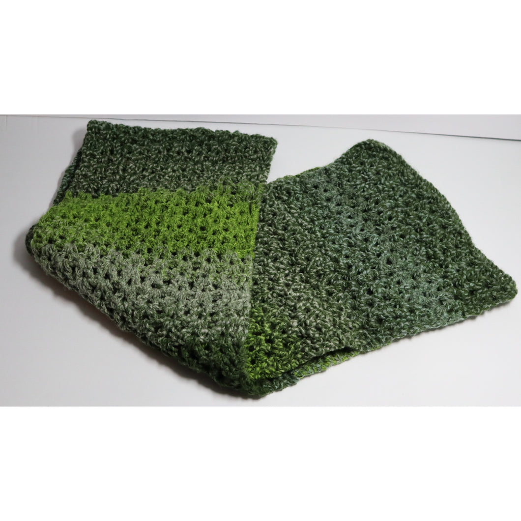 Green Puzzle V-Stitch Scarf