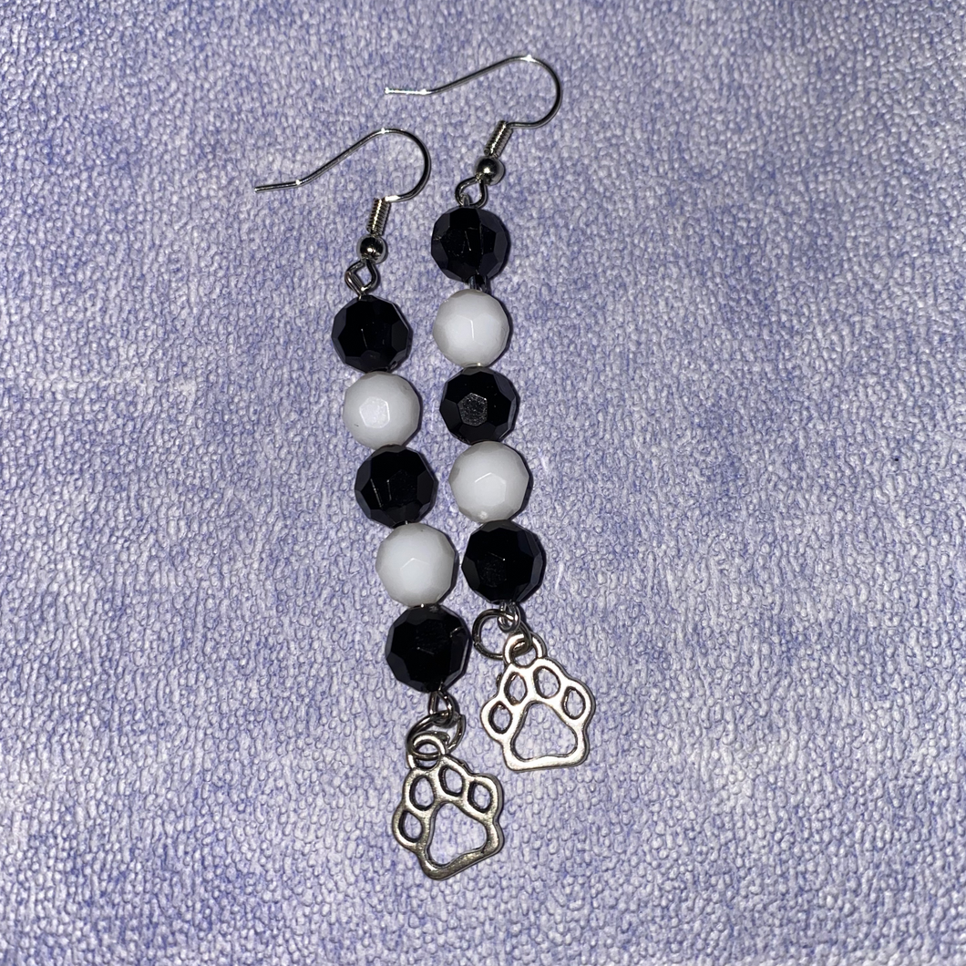 B&W Paw Print Earrings🐾