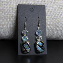 Load image into Gallery viewer, Chunky Iridescent Earrings🌟
