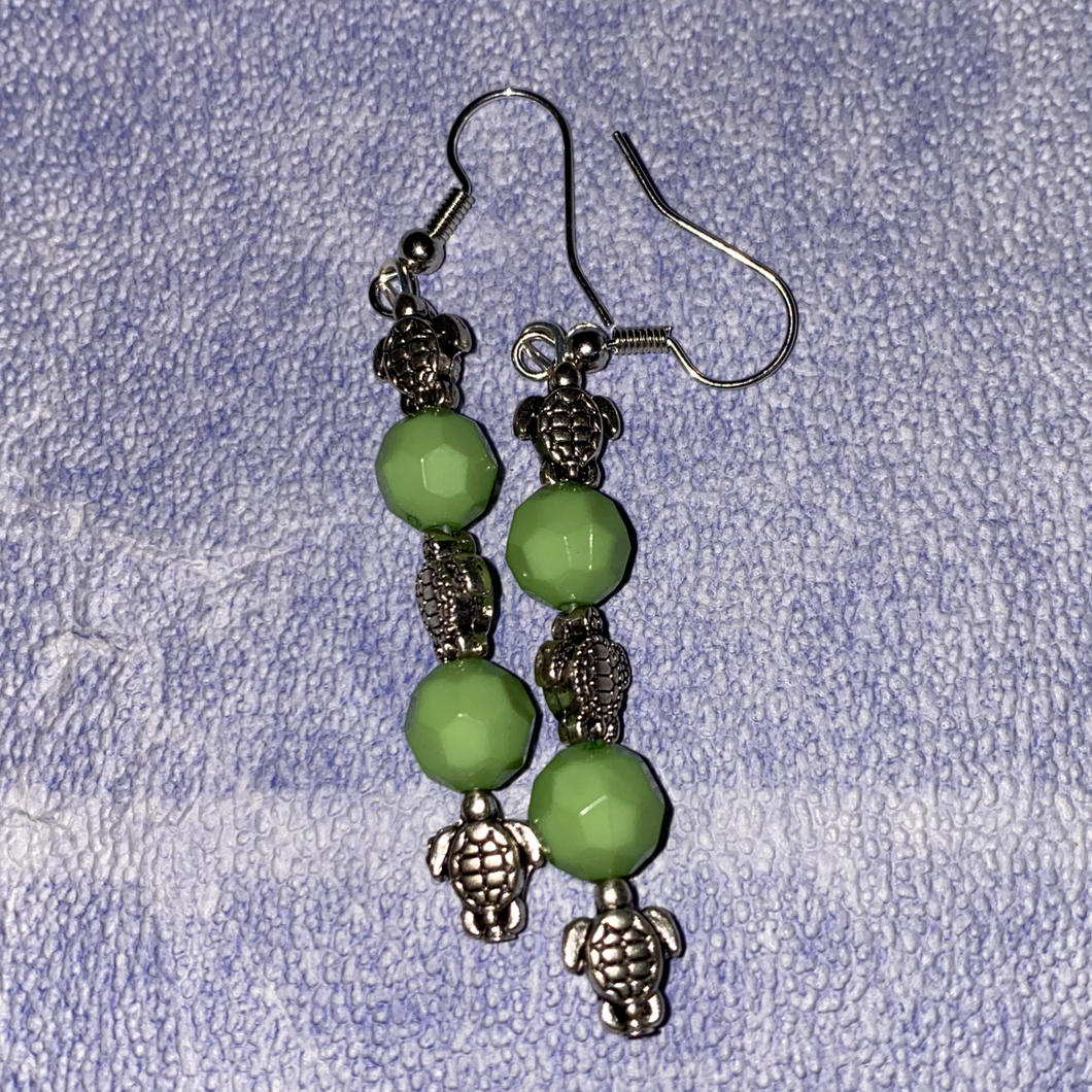 Green Turtle Earrings🐢