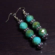 Load image into Gallery viewer, Teal and Silver Earrings🤍
