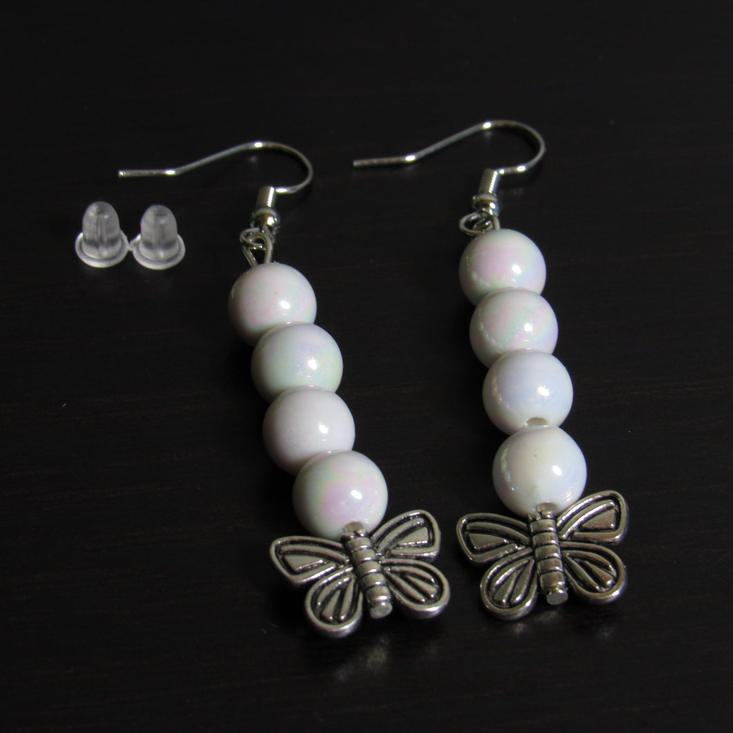 Pearly White Butterfly Earrings🤍