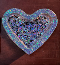 Load image into Gallery viewer, Iridescent Periwinkle &amp; Butterfly Glitter Heart Resin Ashtray
