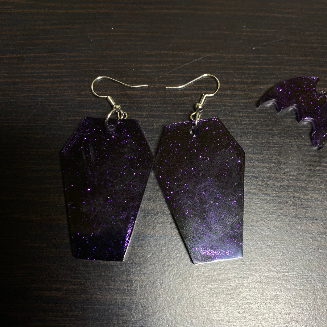 Purple Coffin⚰️ /Bat🦇 Earrings