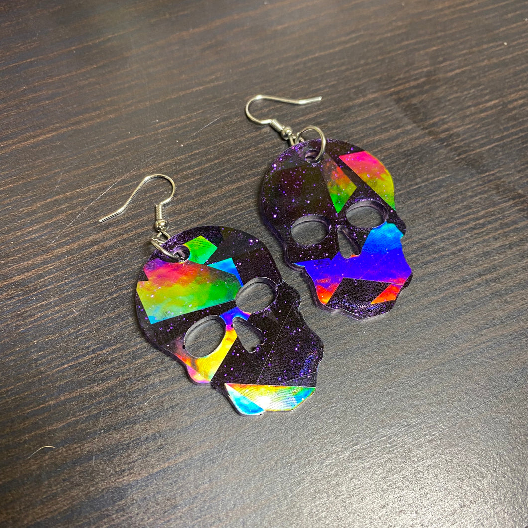 Purple Holo Skull Earrings💜💀🌈