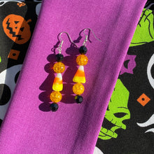 Load image into Gallery viewer, Candy Corn Earrings✴️
