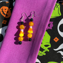 Load image into Gallery viewer, Candy Corn Earrings✴️
