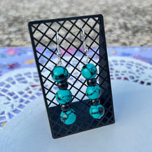 Load image into Gallery viewer, Teal Crackled Black Earrings
