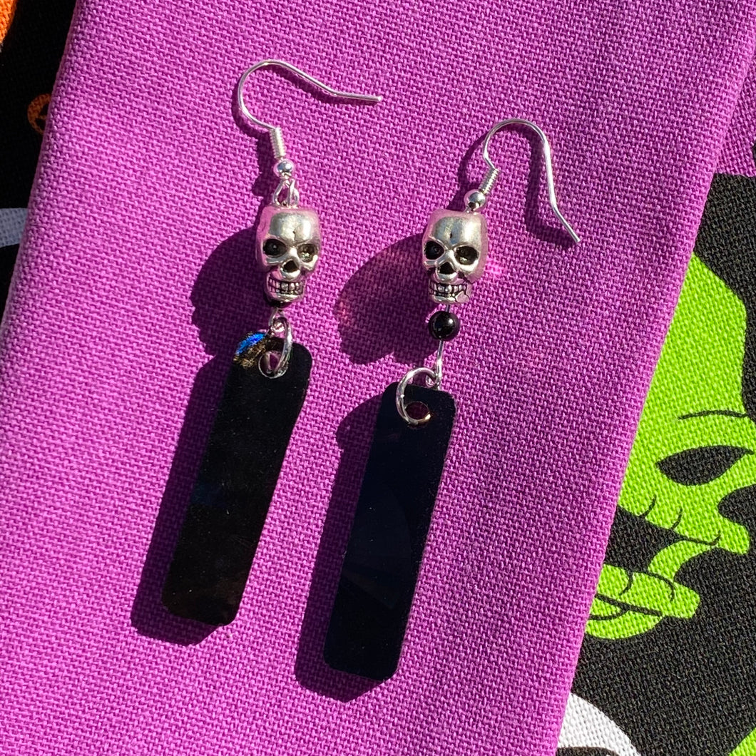 Holo Drop Skull Earrings💀🌈