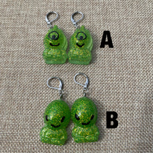 Load image into Gallery viewer, Green Glitter Alien Earrings👽
